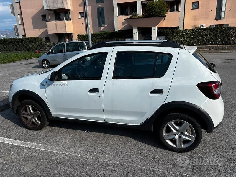 Usata Dacia Sandero 90 CV (66 kW) 2016 Bianco Monovolume