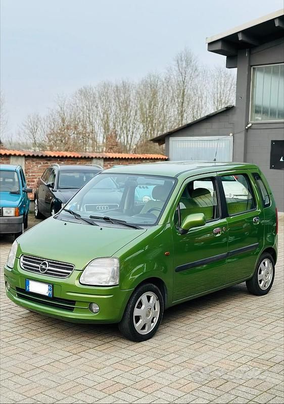 Usata Opel Agila Comfort 58 CV (42 kW) 2002 Verde Monovolume
