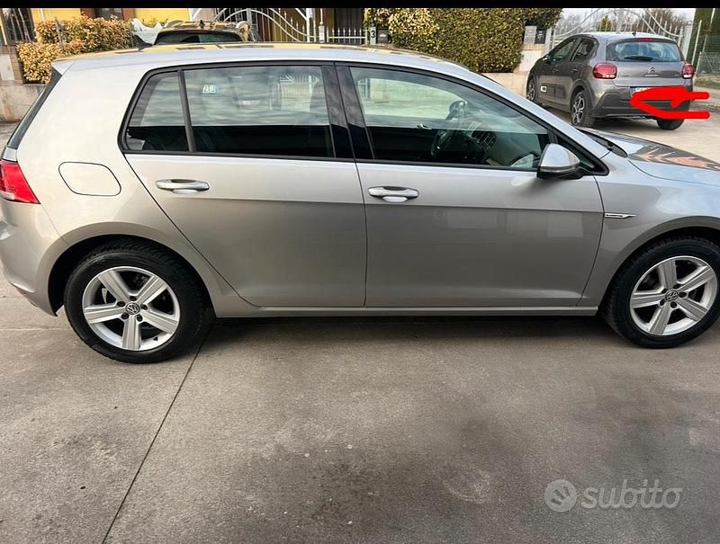 Usata VW Golf VII Highline 110 CV (80 kW) 2017 Berlina