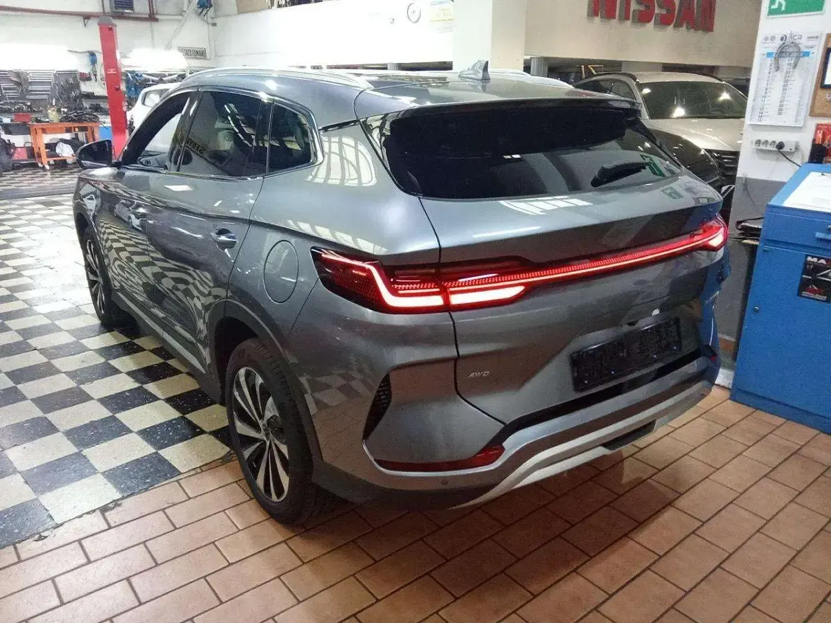 Nuova BYD Seal U Design 324 CV (238 kW) 2026 Grigio SUV