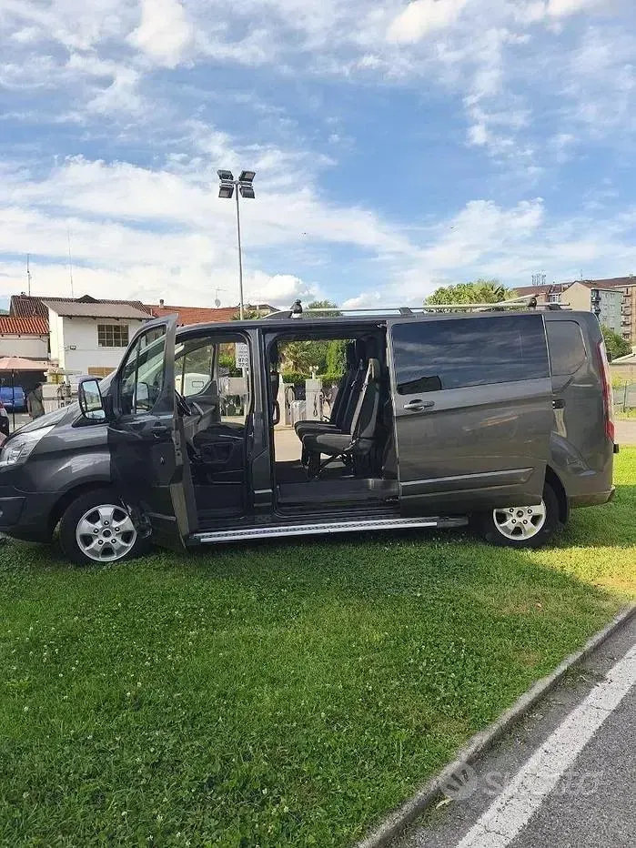 Usata Ford Transit Custom 170 CV (125 kW) 2017 Grigio Berlina