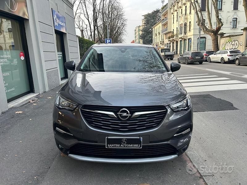 Usata Opel Grandland X Ultimate 131 CV (96 kW) 2018 Grigio SUV
