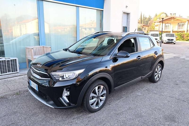 Usata Kia Stonic Style 84 CV (61 kW) 2022 Nero SUV