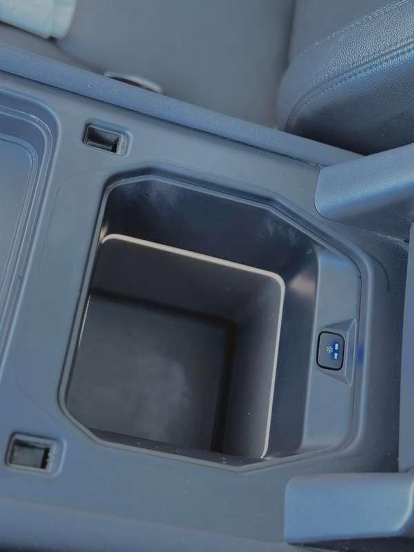 Usata Land Rover Defender 249 CV (183 kW) 2023 Oro SUV