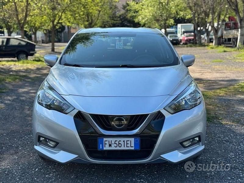 Usata Nissan Micra Acenta 90 CV (66 kW) 2019 Argento Utilitaria