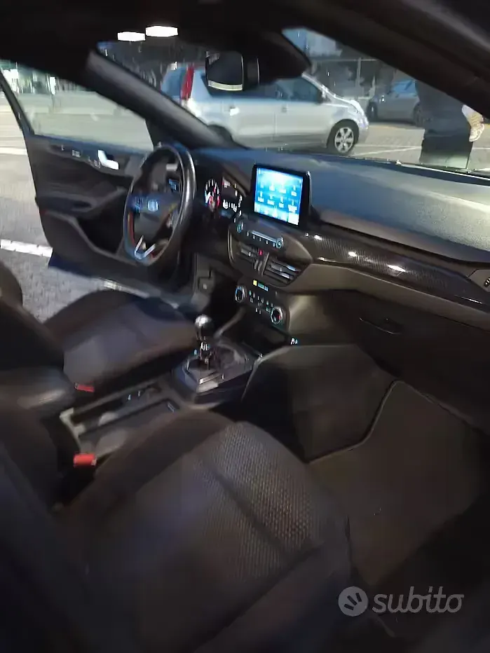 Usata Ford Focus ST-Line 125 CV (91 kW) 2022 Berlina
