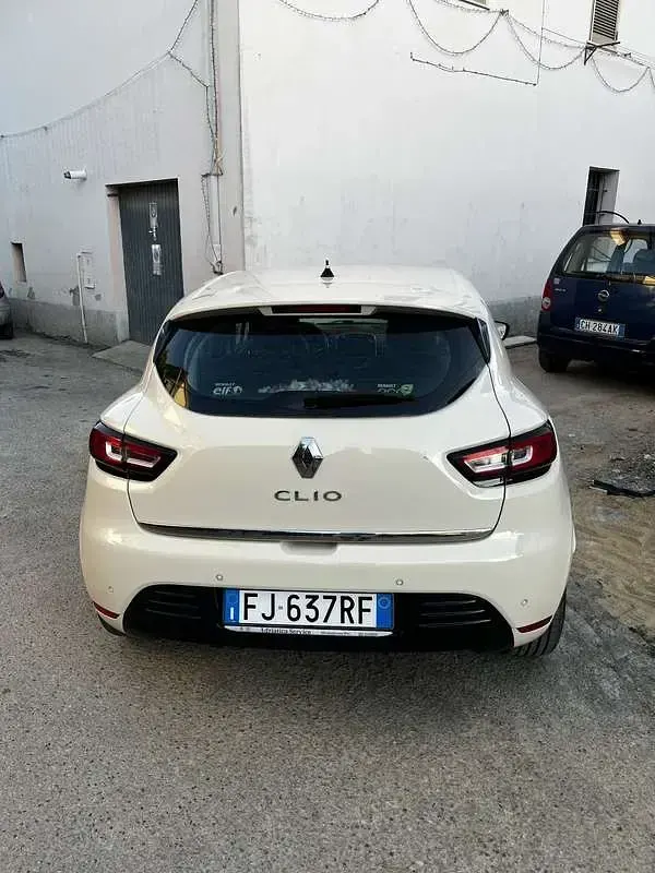 Usata Renault Clio IV Intens 110 CV (80 kW) 2017 Berlina