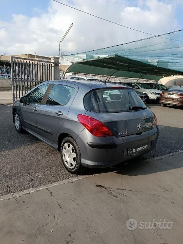 Usata Peugeot 308 Premium 90 CV (66 kW) 2008 Antracite metallizzato Berlina