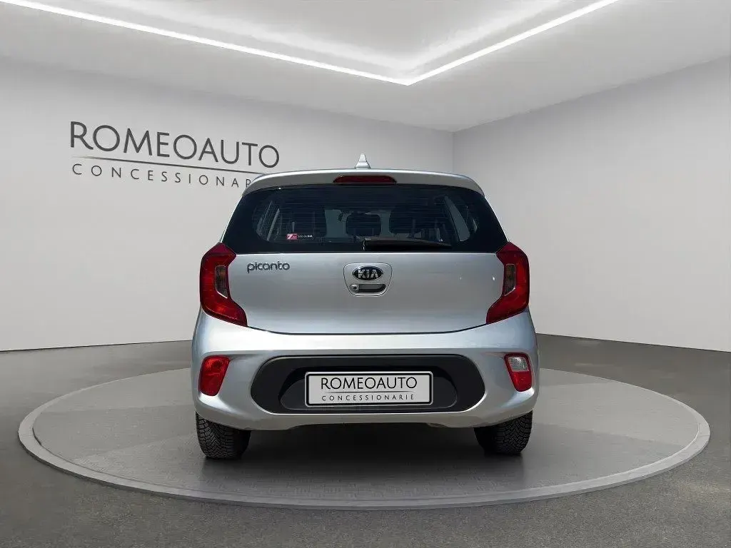 Usata Kia Picanto 67 CV (49 kW) 2018 Argento Utilitaria