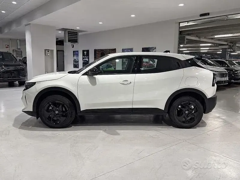 Usata Alfa Romeo Junior 136 CV (100 kW) 2024 Bianco SUV