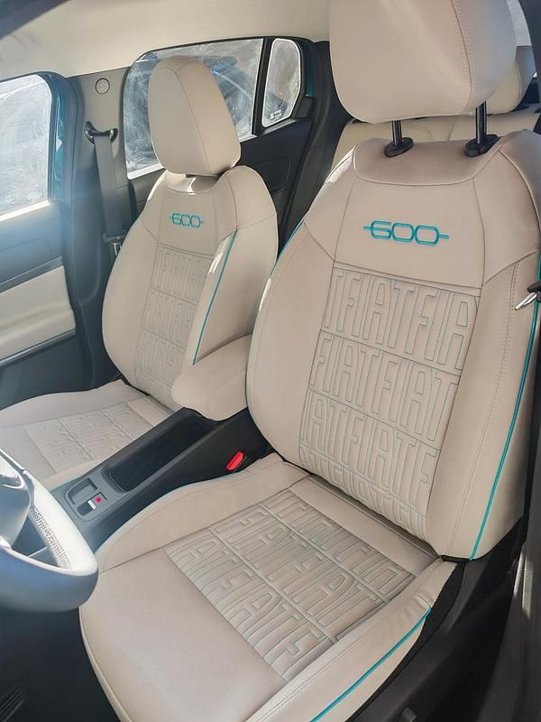 Usata Fiat 600 La Prima 100 CV (73 kW) 2025 Verde Station wagon