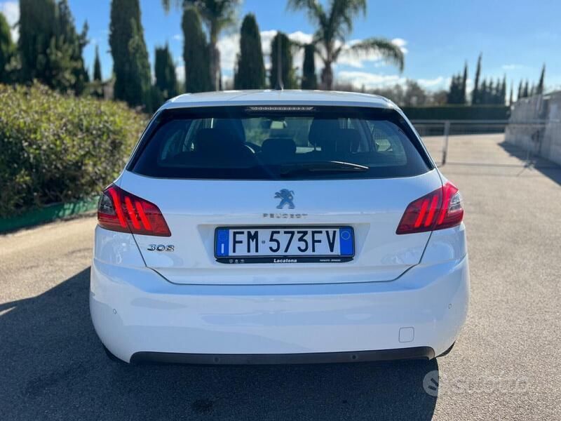 Usata Peugeot 308 Business-Line 99 CV (72 kW) 2018 Bianco Berlina