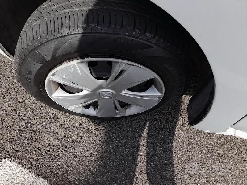 Usata Nissan Micra 80 CV (58 kW) 2014 Bianco Utilitaria
