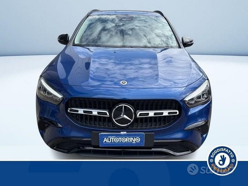 Usata Mercedes GLA200 Advanced 150 CV (110 kW) 2025 Blu metallizzato SUV