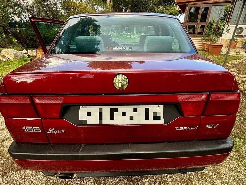 Usata Alfa Romeo 155 Super 150 CV (110 kW) 1995 Rosso Berlina