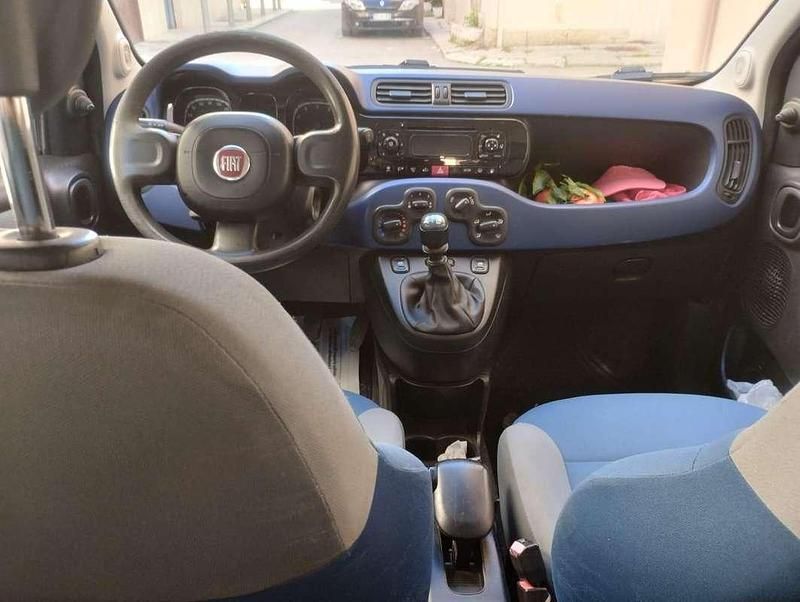 Usata Fiat Panda Pop 69 CV (50 kW) 2015 Blu/azzurro Utilitaria