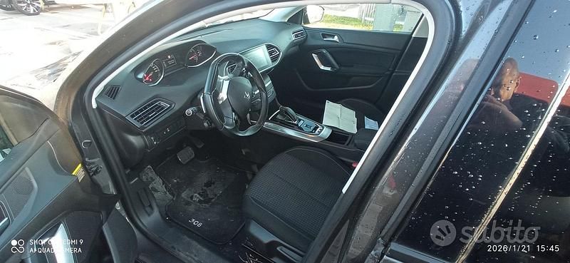 Usata Peugeot 308 130 CV (95 kW) 2020 Grigio Berlina