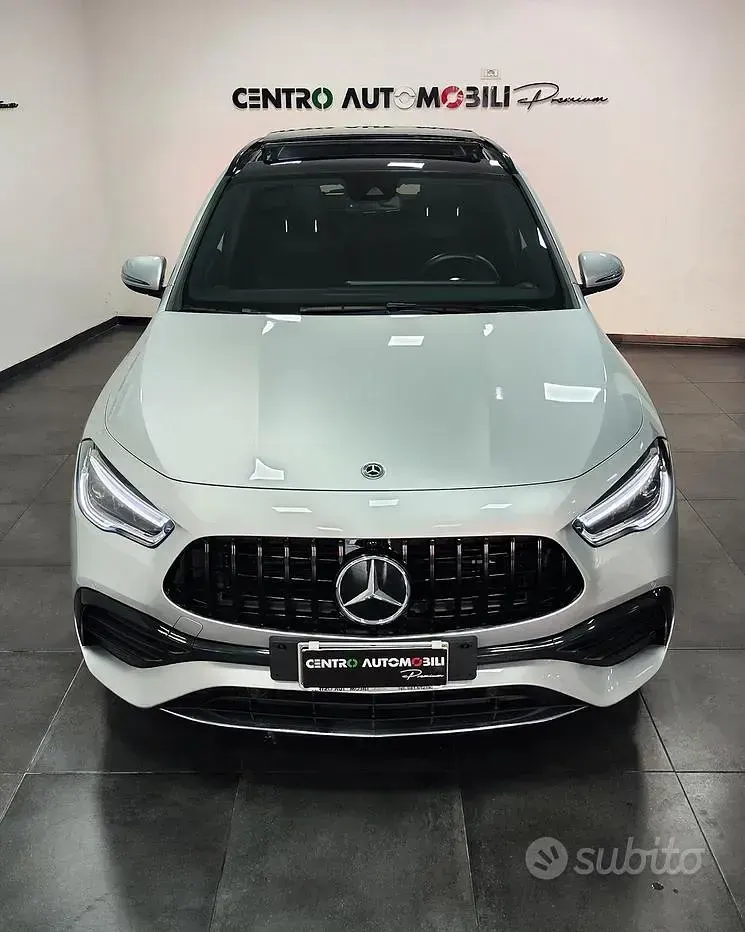 Usata Mercedes GLA200 Premium 150 CV (110 kW) 2023 Grigio SUV