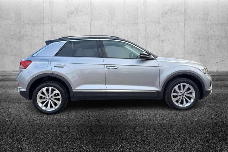 Usata VW T-Roc Style 150 CV (110 kW) 2024 Argento SUV