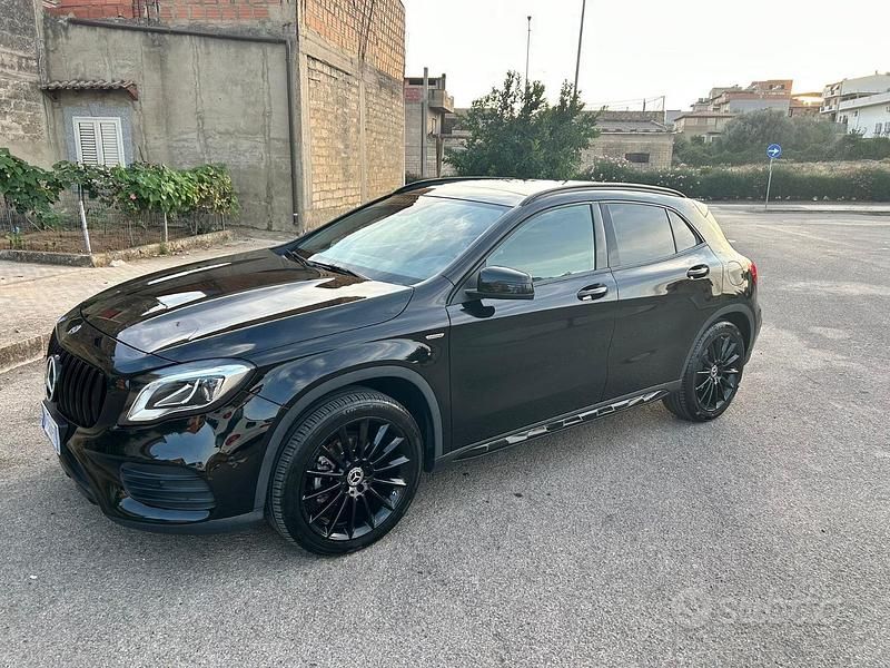 Usata Mercedes GLA200 Edition 136 CV (100 kW) 2019 Nero SUV