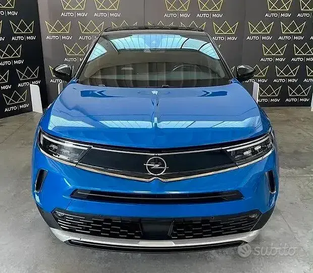 Usata Opel Mokka Ultimate 110 CV (80 kW) 2023 Bluazzurro SUV