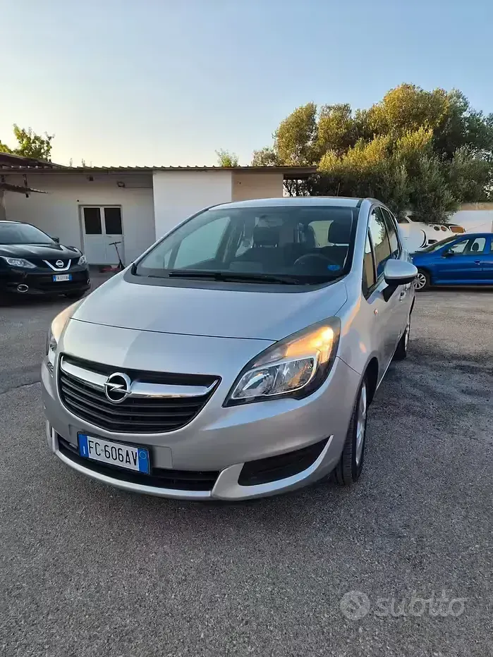 Usata Opel Meriva Design Edition 120 CV (88 kW) 2016 Monovolume