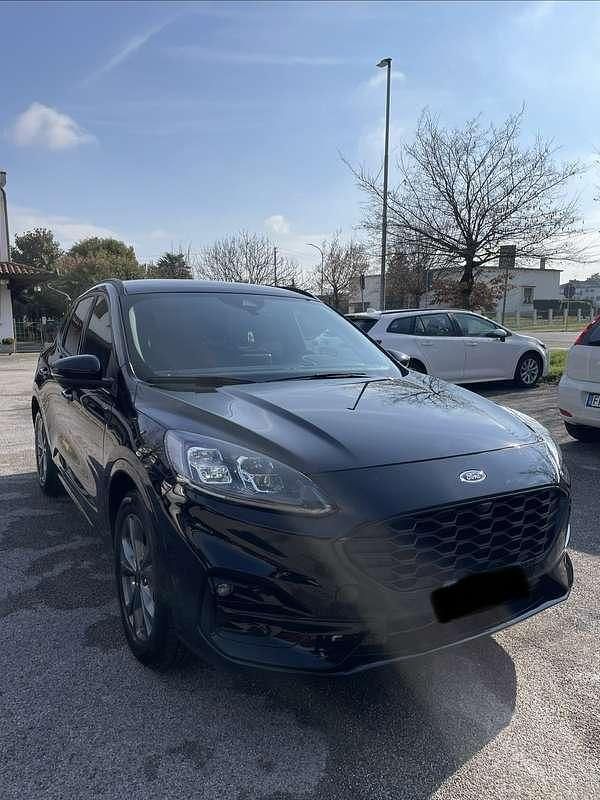 Usata Ford Kuga ST-Line X 152 CV (111 kW) 2023 Nero SUV