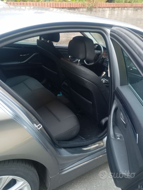 Usata BMW 520 184 CV (135 kW) 2011 Grigio Berlina
