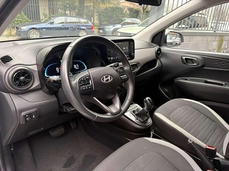 Usata Hyundai i10 67 CV (49 kW) 2024 Grigio scuro Utilitaria