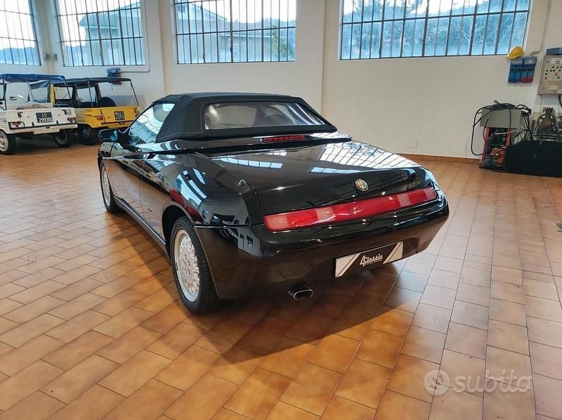Usata Alfa Romeo GTV 150 CV (110 kW) 1997 Nero Coupé