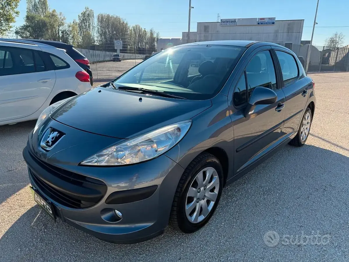 Usata Peugeot 207 73 CV (53 kW) 2009 Grigio Berlina