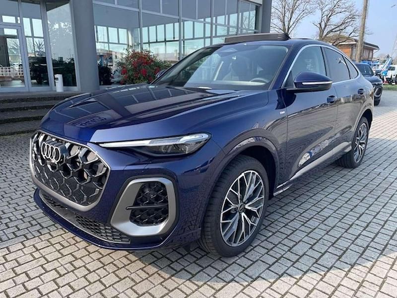 Nuova Audi Q5 Sportback S-Line 204 CV (150 kW) 2025 Blu navarra SUV