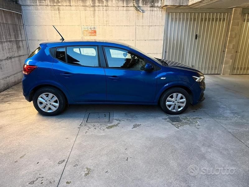 Usata Dacia Sandero 90 CV (66 kW) 2023 Blu Utilitaria