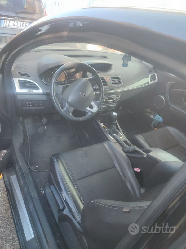 Usata Renault Mégane Coupé 100 CV (73 kW) 2009 Nero Coupé