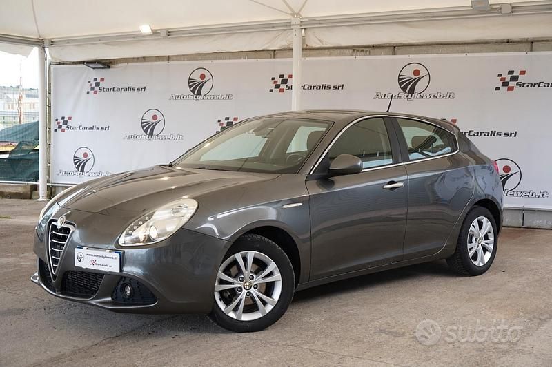 Usata Alfa Romeo Giulietta Distinctive 105 CV (77 kW) 2014 Grigio Utilitaria