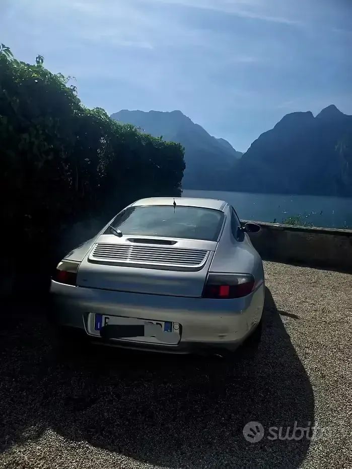 Usata Porsche 996 1998 Grigio Coupé