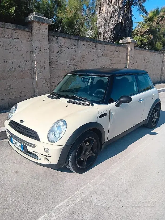 Usata Mini Cooper 116 CV (85 kW) 2004 Utilitaria