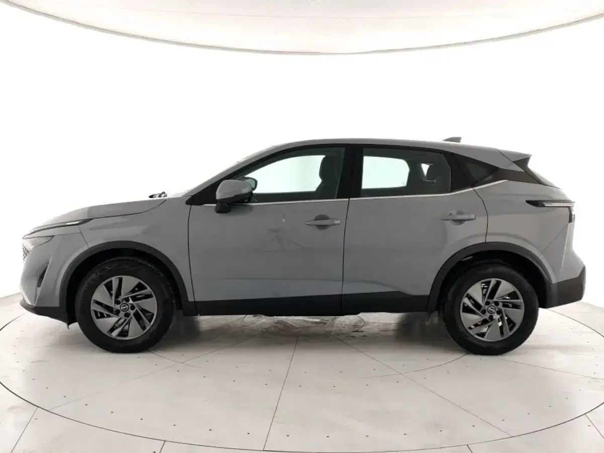 Usata Nissan Qashqai Acenta 158 CV (116 kW) 2025 Grigio SUV