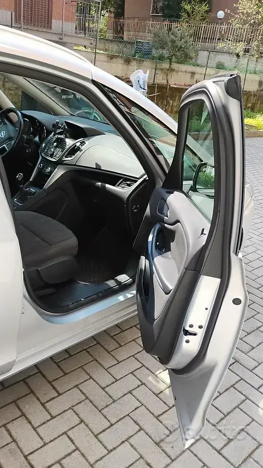Usata Opel Zafira Tourer 150 CV (110 kW) 2015 Grigio Monovolume