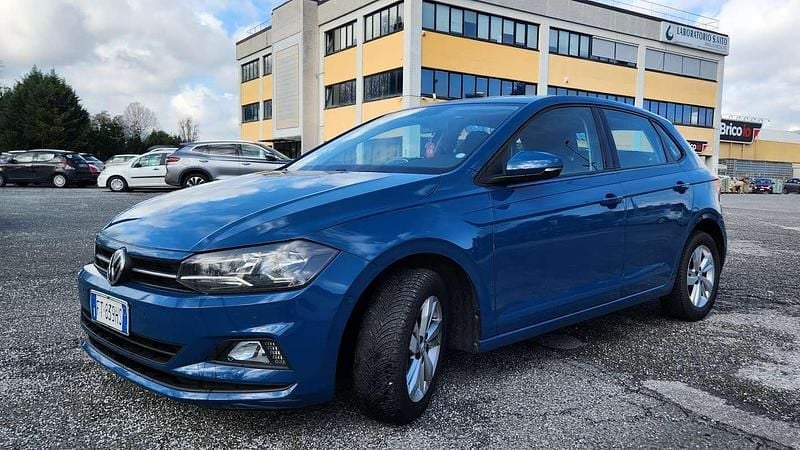 Usata VW Polo Comfortline 95 CV (69 kW) 2018 Blu/azzurro Utilitaria