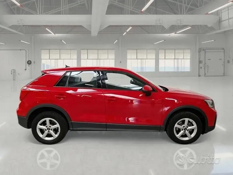 Usata Audi Q2 Business 116 CV (85 kW) 2022 Rosso SUV