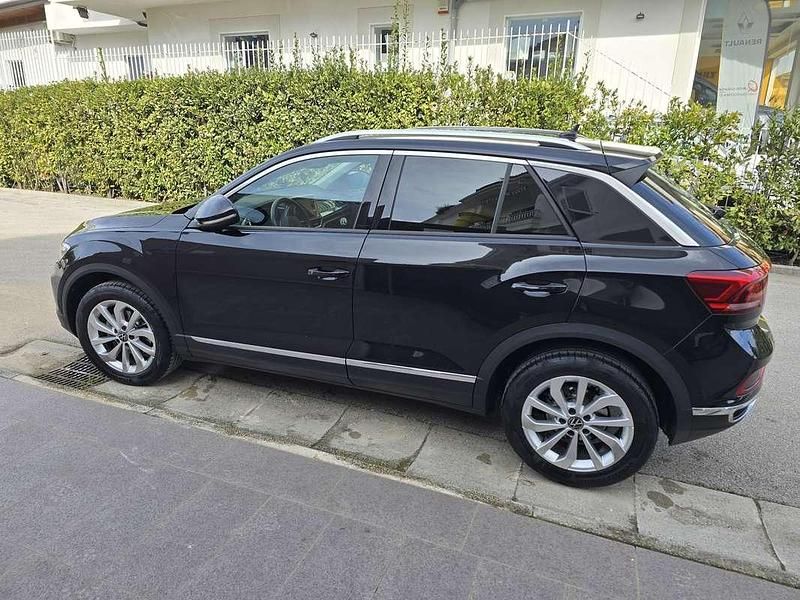 Usata VW T-Roc Style 110 CV (80 kW) 2022 Nero SUV