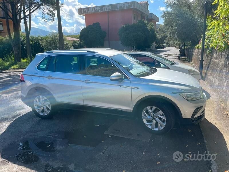 Usata VW Tiguan Elegance 150 CV (110 kW) 2021 Grigio SUV