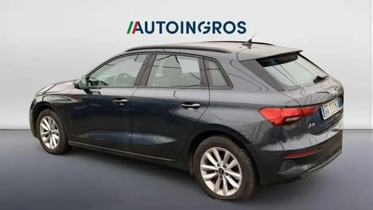 Usata Audi A3 Business 110 CV (80 kW) 2021 Grigio Berlina