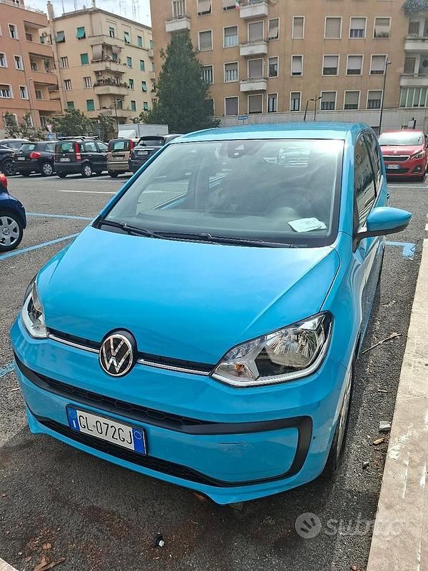 Usata VW up! 68 CV (50 kW) 2022 Blu Utilitaria