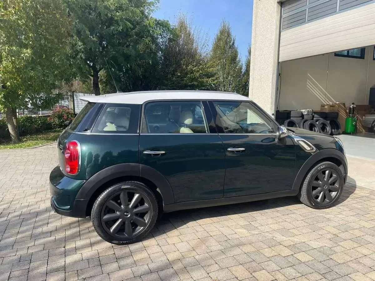 Usata Mini Cooper SD Countryman 143 CV (105 kW) 2011 Verde SUV