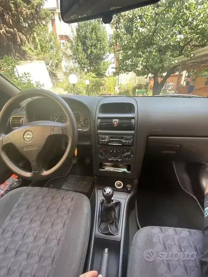 Usata Opel Astra 90 CV (66 kW) 2002 Berlina