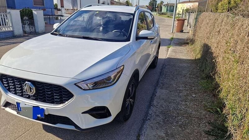 Usata MG ZS Comfort 106 CV (77 kW) 2024 SUV