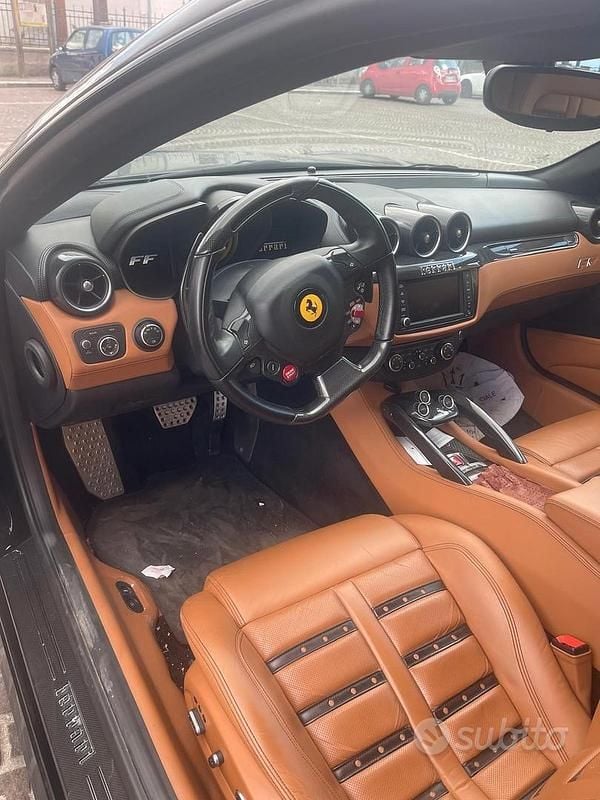 Usata Ferrari FF 660 CV (485 kW) 2013 Nero Station wagon