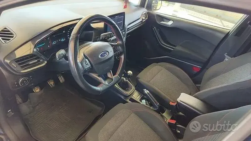 Usata Ford Fiesta ST-Line 101 CV (74 kW) 2018 Blu Utilitaria